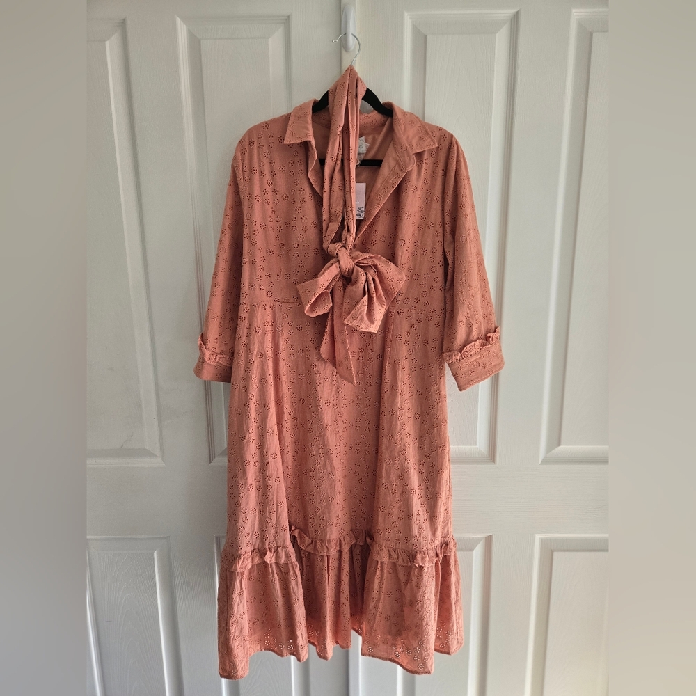 XL Dainty Jewels Dress new with tags.
